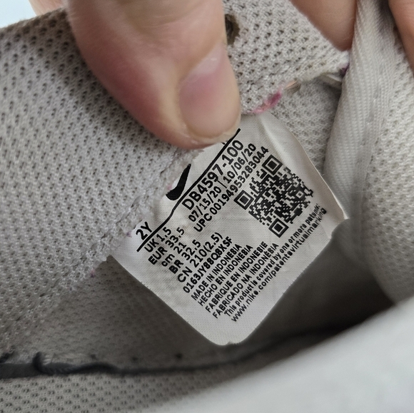 Nike | AF1s GS Recycled 'Wool White Pack' leather low-top sneakers | KIDS 2 - Picture 10 of 12